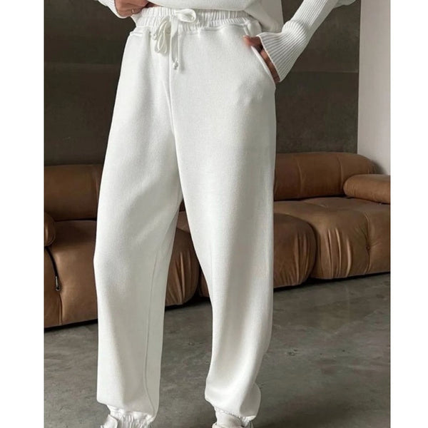 Zaylee | Women’s Modern Zip-Up Sweater & Joggers Set