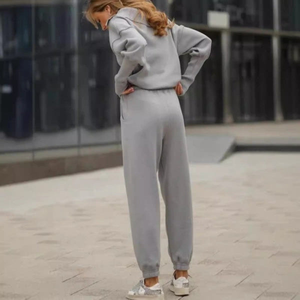 Zaylee | Women’s Modern Zip-Up Sweater & Joggers Set